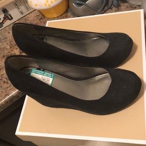 Black platform wedges